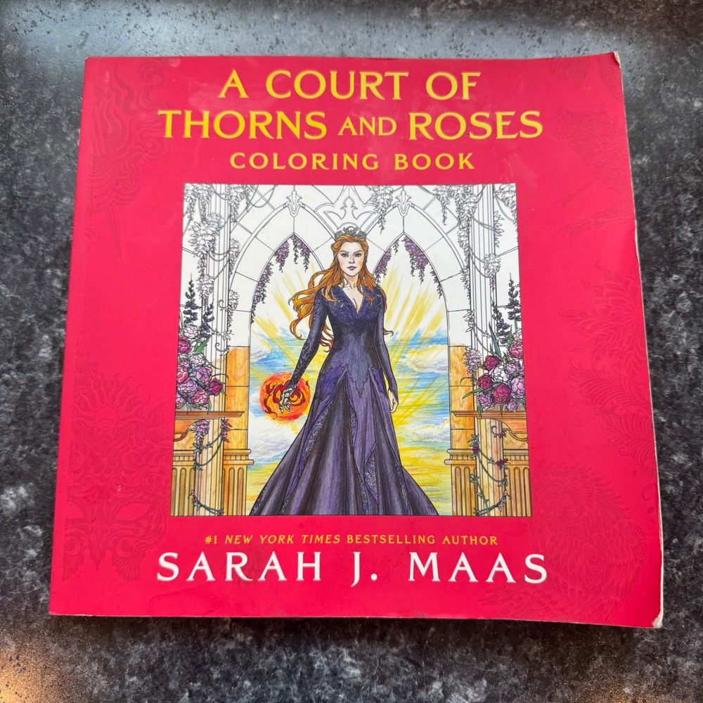 A Court of Thorns and Roses Coloring Book Sarah J Maas ACOTAR Paperback
